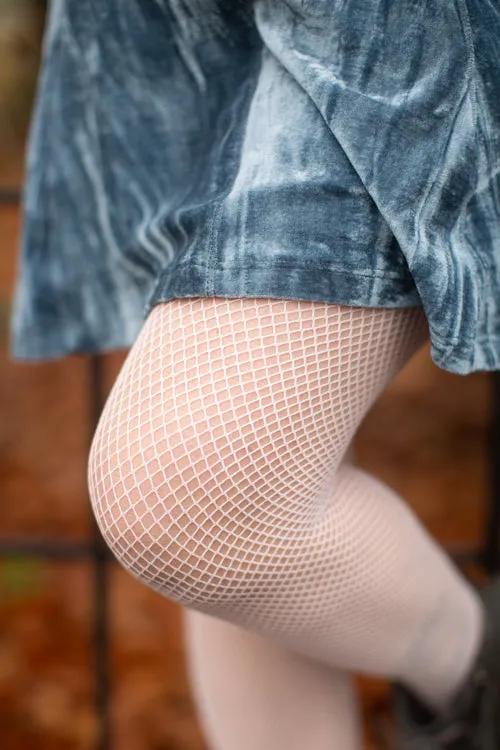 Fishnet Seamless Pantyhose