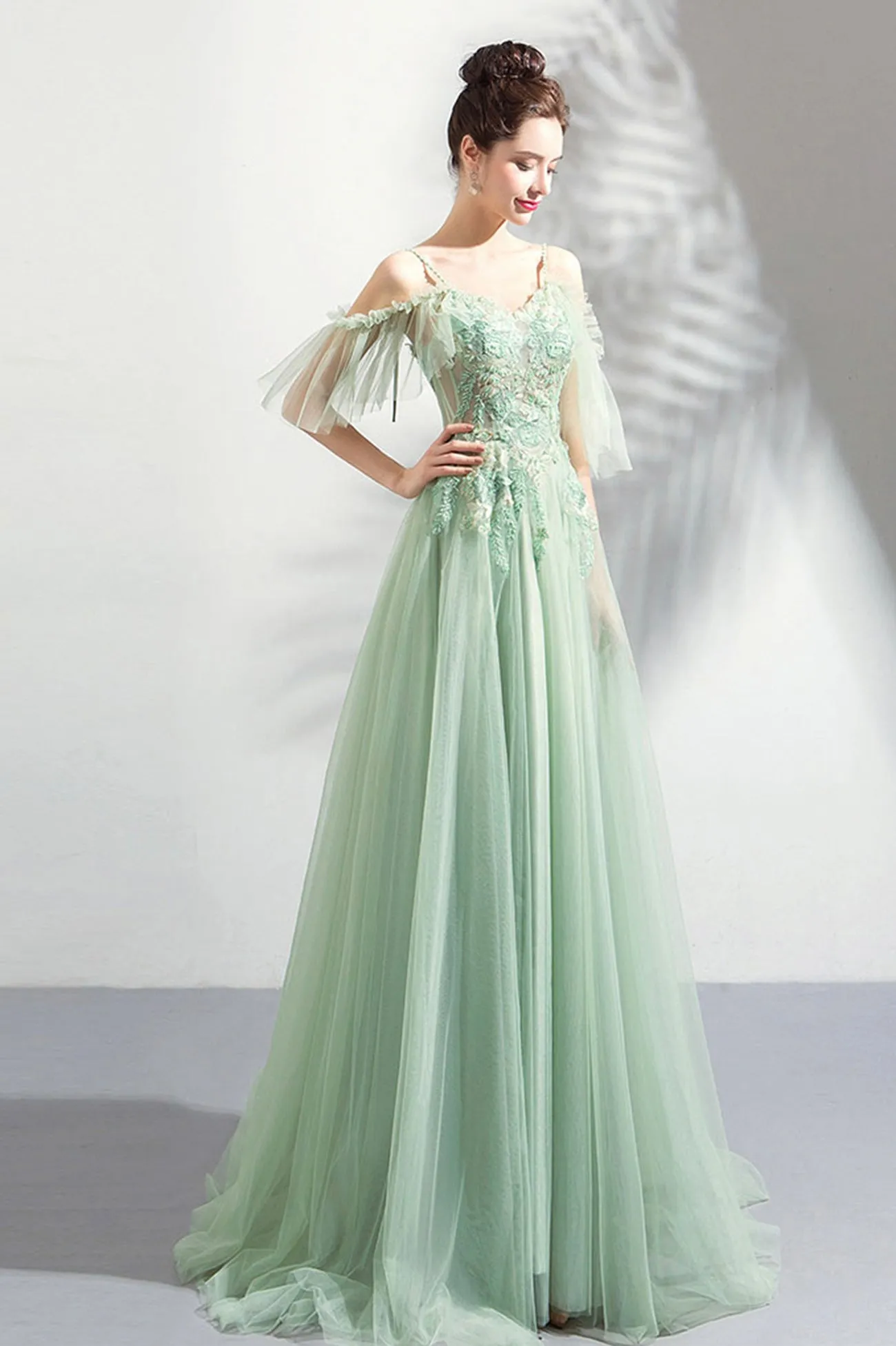 Green Spaghetti Strap Tulle Lace Long Prom Dress