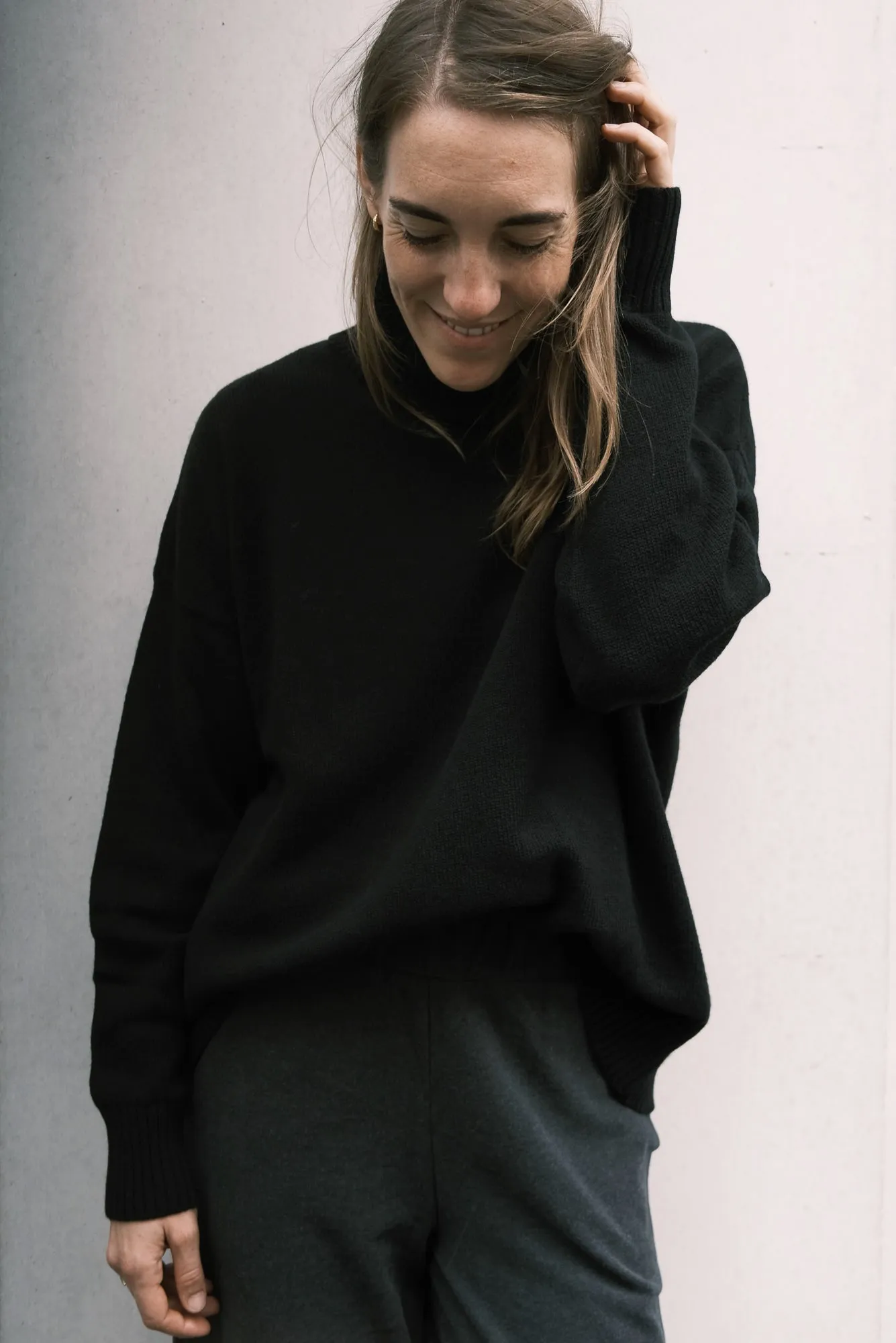 knit sweater - grandt - black