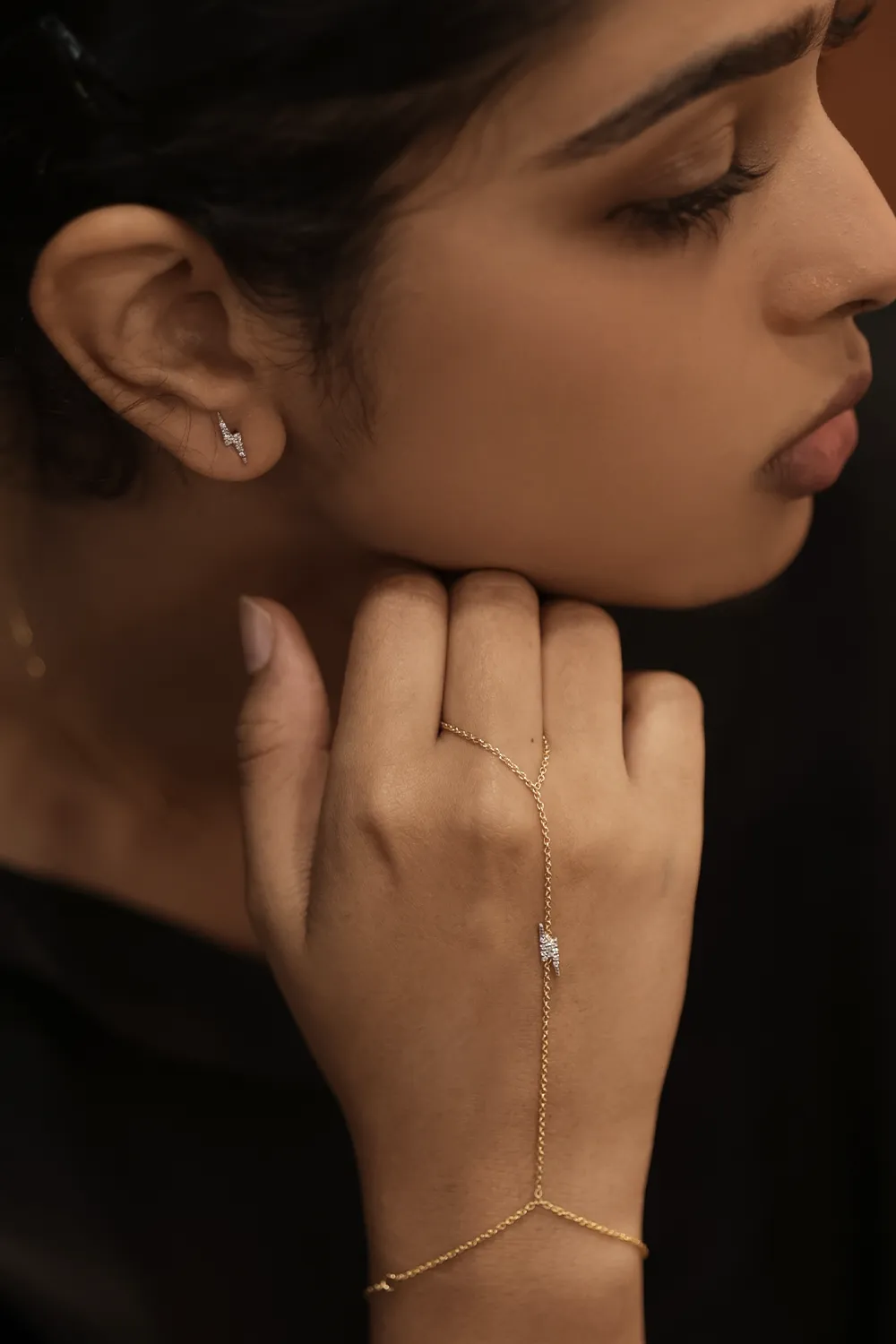 LIGHTNING BOLT DIAMOND EAR STUDS