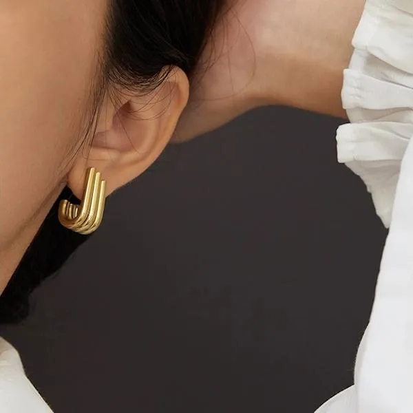 Minimalist U Shape Gold Ear Studs