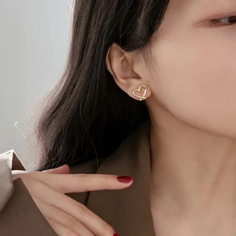 No Hurt Heart Ear Clip