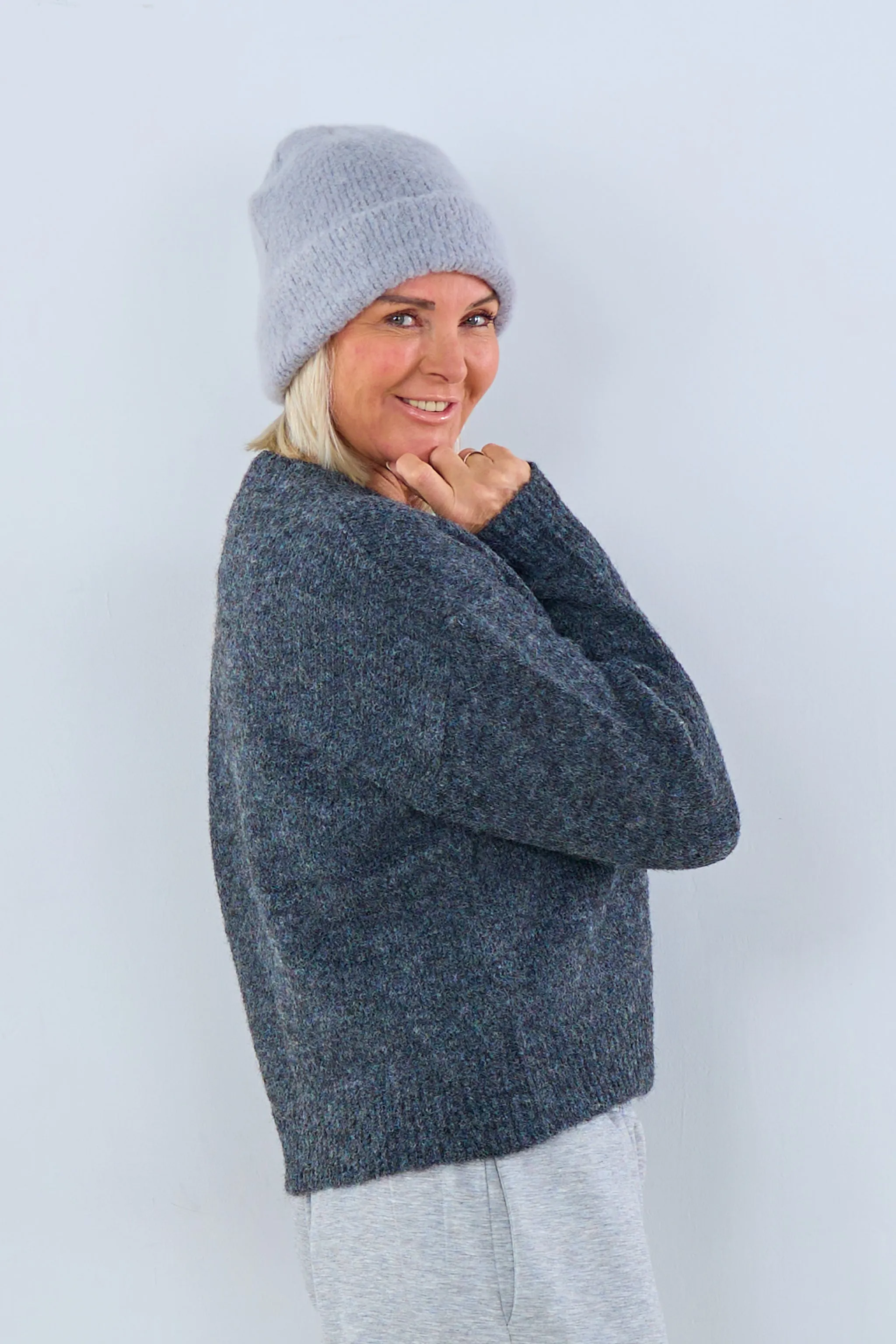 Pulli mit Herz-Ausschnitt, anthrazit