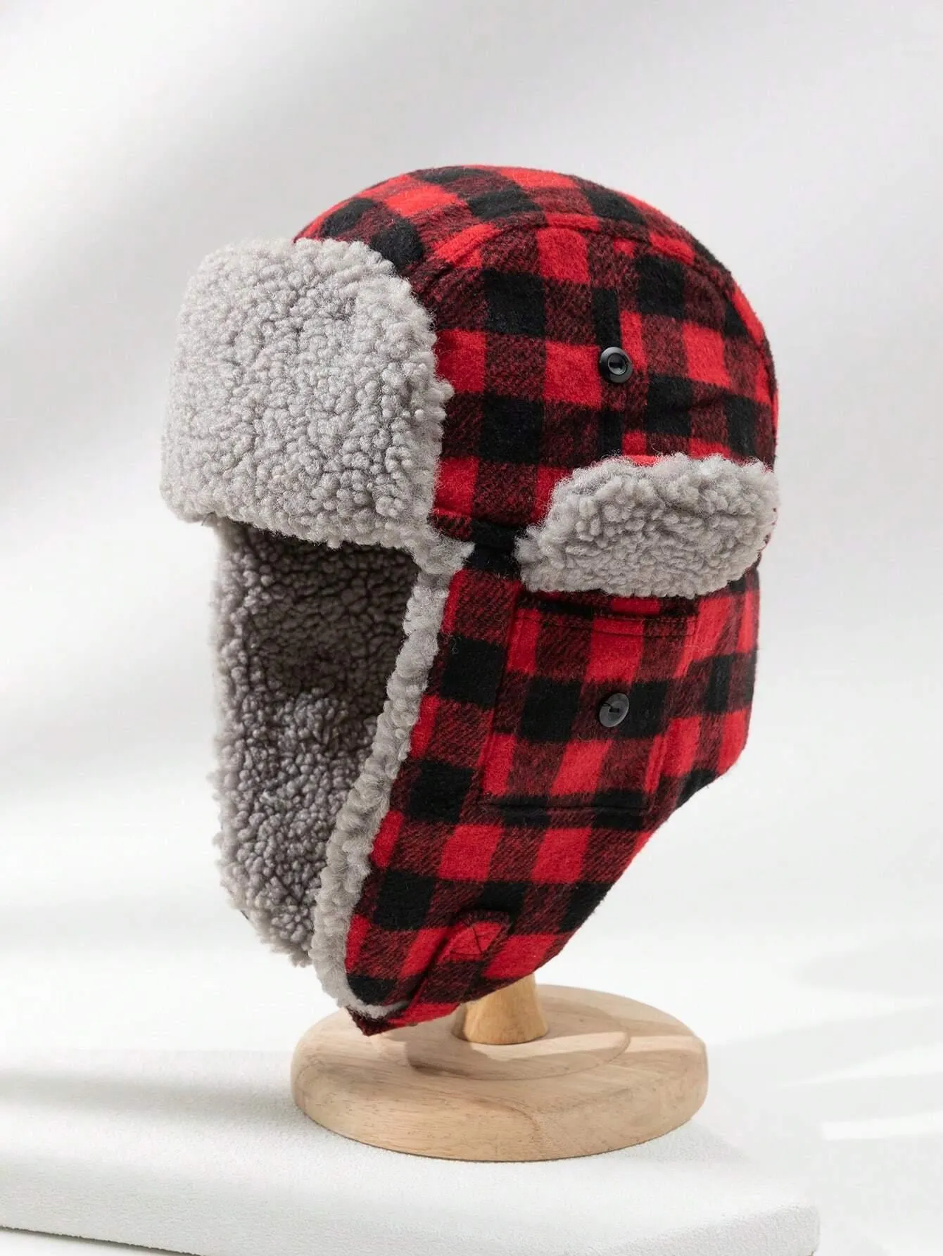 Super Cozy Checkered Red And Black Hat With Ear Flaps