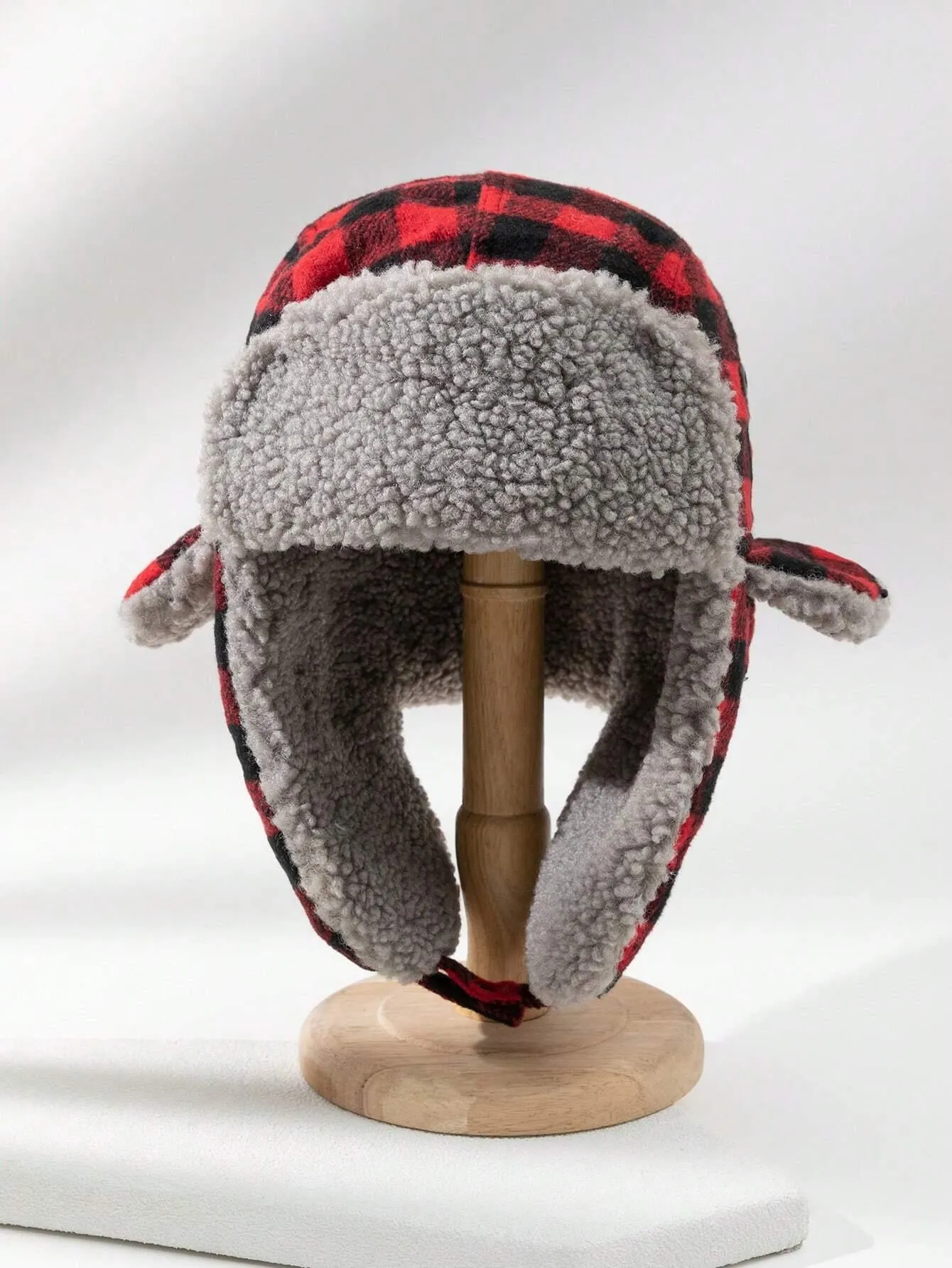 Super Cozy Checkered Red And Black Hat With Ear Flaps