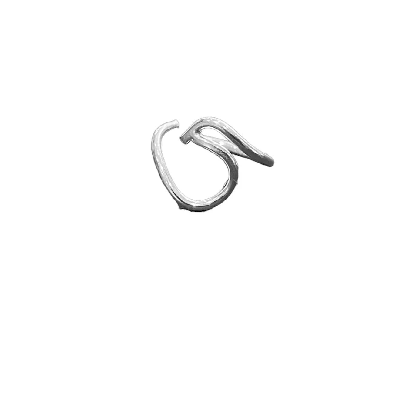 The Wave Ear Cuff