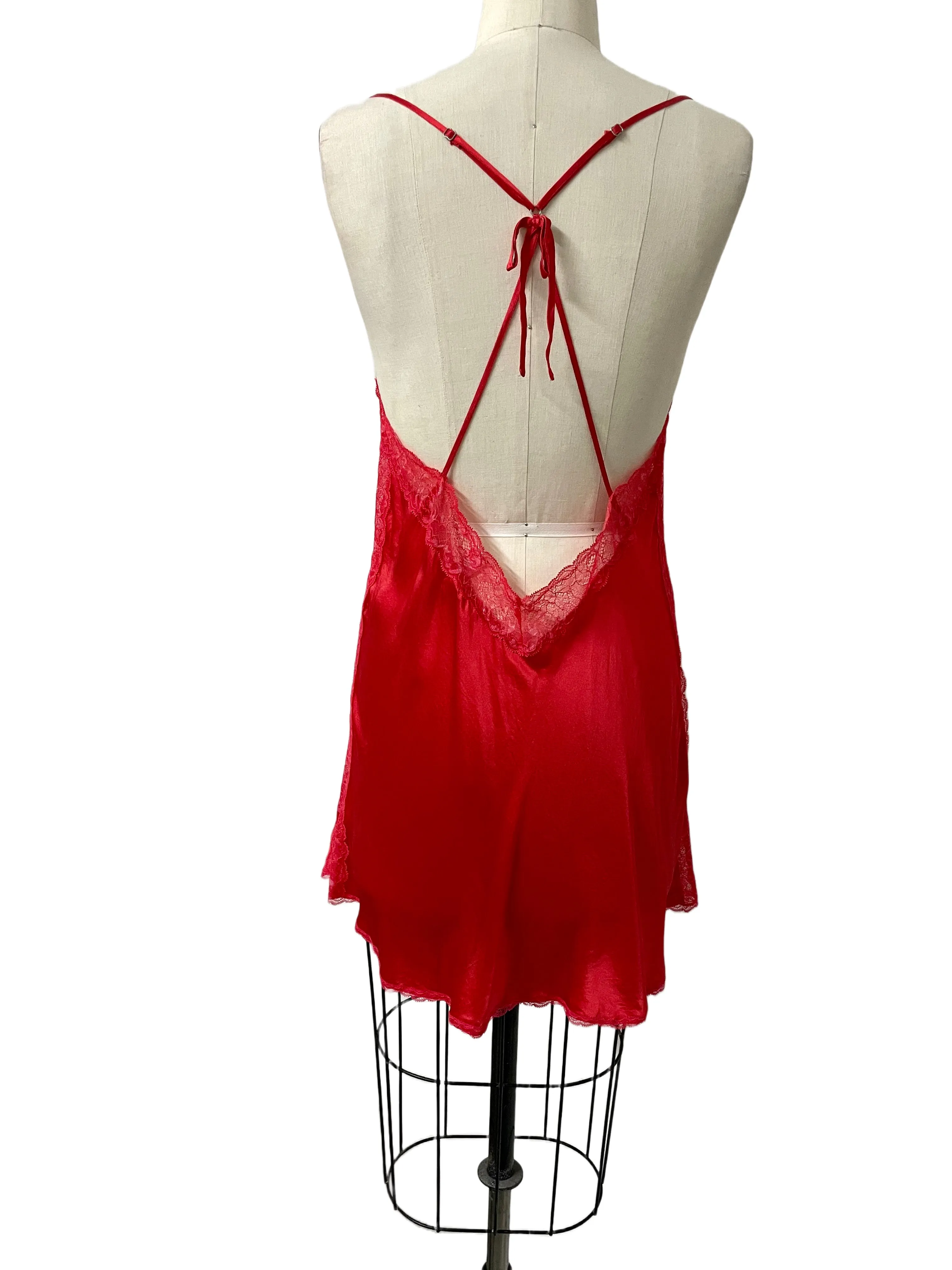 VICTORIA'S SECRET red satin lace trim negligee, L