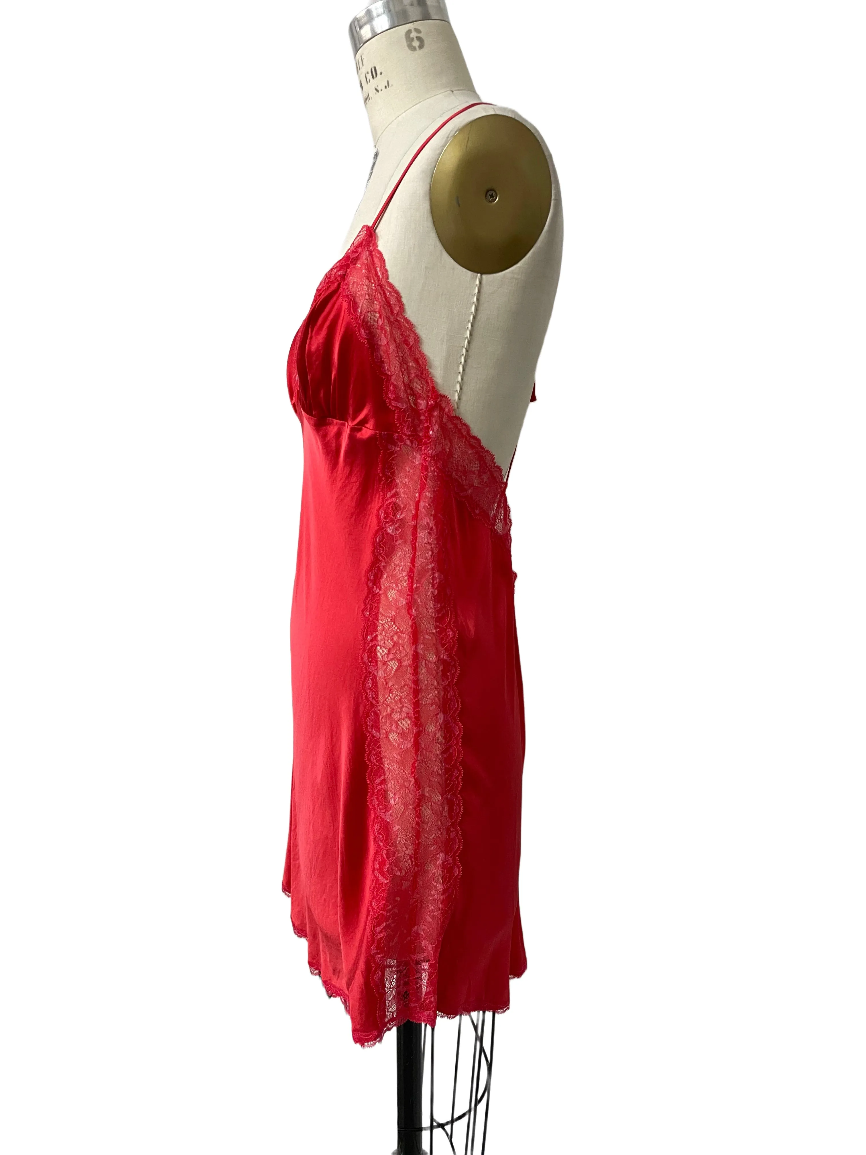 VICTORIA'S SECRET red satin lace trim negligee, L